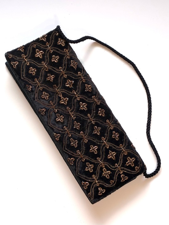 Handbags - Vintage Velvet Gold Patternt  Clutch